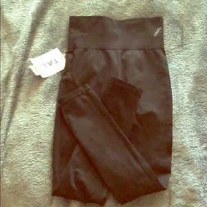 Tala Black Zinnia Leggings